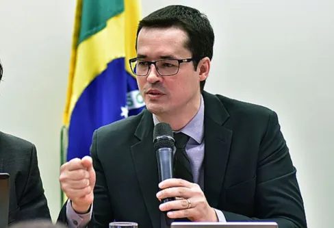 Imagem descritiva da notícia Cassação de Deltan vai para Corregedoria da Câmara