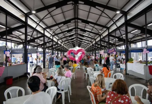 Imagem descritiva da notícia Feira de Artesanato tem edição especial de Dia das Mães