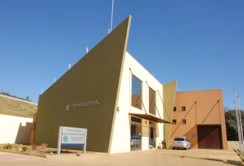 Imagem descritiva da notícia Justiça Eleitoral vai definir dois novos vereadores de Arapongas