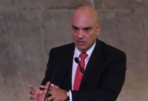 Imagem descritiva da notícia Moraes abre inquérito contra diretores do Google e Telegram