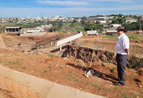 Imagem descritiva da notícia Obras do contorno de Jandaia dificultam acesso a estrada rural