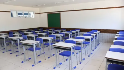Imagem descritiva da notícia Evasão escolar aumenta e gera alerta na região de Apucarana