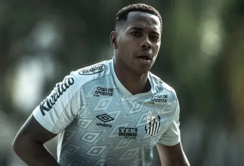 Imagem descritiva da notícia Caso Robinho:STJ vai retomar em agosto julgamento do ex-atleta
