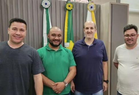 Imagem descritiva da notícia Chiorato se reúne com vereadores