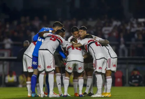 Imagem descritiva da notícia Após eliminar Palmeiras, São Paulo pega o Santos