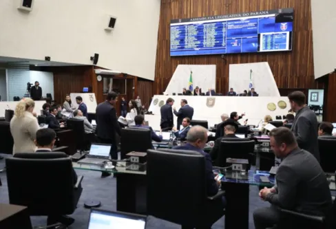 Imagem descritiva da notícia Assembleia confirma reajuste de 5,79% para funcionalismo