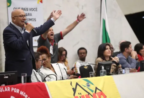 Imagem descritiva da notícia Assembleia debate Plano Plurianual do governo federal