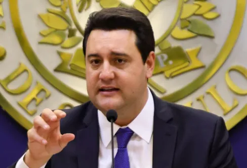 Imagem descritiva da notícia Para Ratinho Jr., reforma tributária representa um avanço para o País