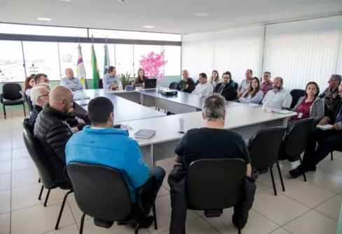 Imagem descritiva da notícia Apucarana organiza comitê gestor de Cidade Educadora
