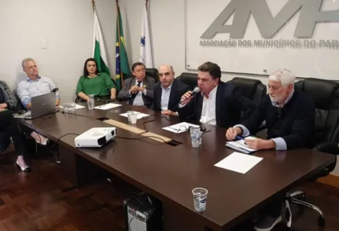 Imagem descritiva da notícia Prefeitos do Paraná analisam queda do FPM no mês de julho