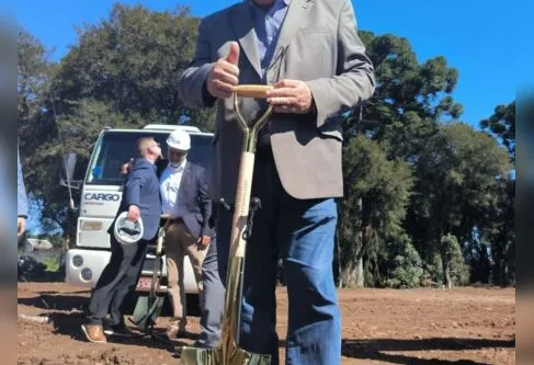 Imagem descritiva da notícia Beto e a pá