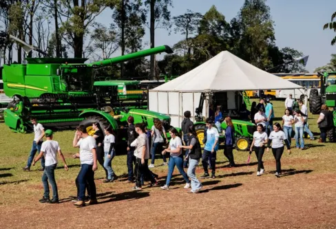Imagem descritiva da notícia Colégio Agrícola abre as portas para visitantes da Expoagri