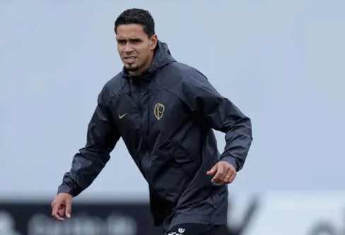 Imagem descritiva da notícia Corinthians tenta classificação  às semifinais da Sul-Americana