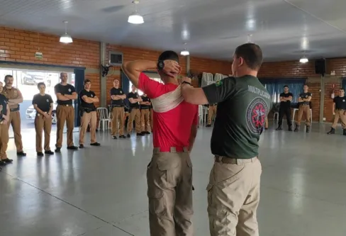 Imagem descritiva da notícia Curso ensina primeiros socorros a agentes de segurança