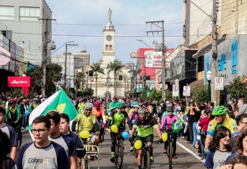 Imagem descritiva da notícia Desfile da Independência terá 94 entidades participantes