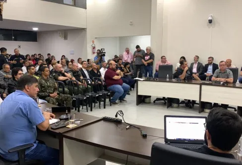 Imagem descritiva da notícia Molina valoriza audiências públicas