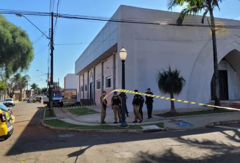 Imagem descritiva da notícia Padre alvo de perseguição deixa paróquia em Arapongas