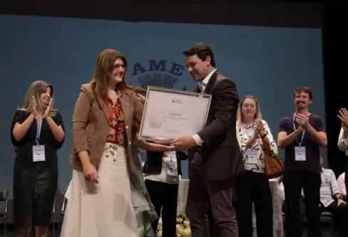 Imagem descritiva da notícia Selo Cidade Educadora reconhece educação inclusiva de Apucarana