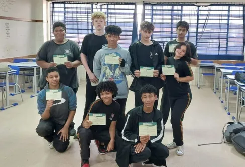 Imagem descritiva da notícia TRE diploma vereadores do Parlamento Jovem