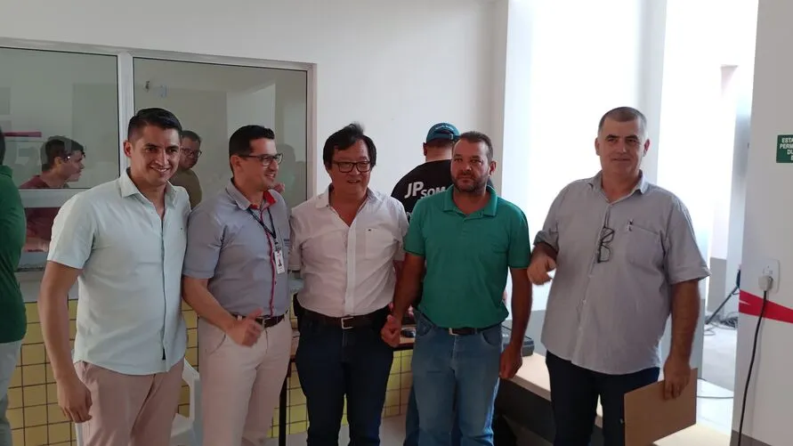 Prefeito Ilton Kuroda e autoridades