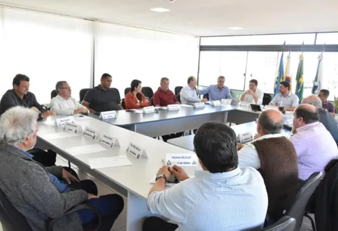 Imagem descritiva da notícia Amuvi cria feira do empreendedor e copa regional de futebol suíço