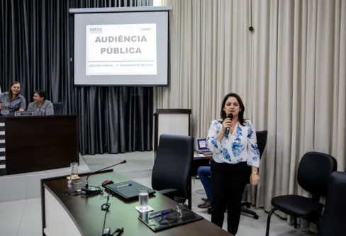 Imagem descritiva da notícia Apucarana avalia metas fiscais em audiência de prestação de contas