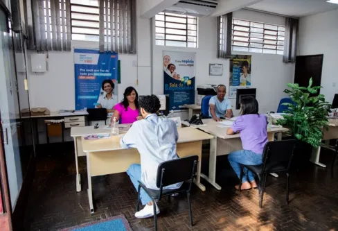 Imagem descritiva da notícia Apucarana ganhou 2,2 mil novas empresas entre janeiro e setembro