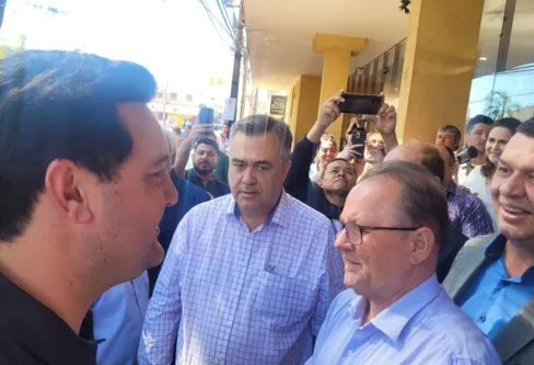 Imagem descritiva da notícia Beto Preto com governador em Arapongas