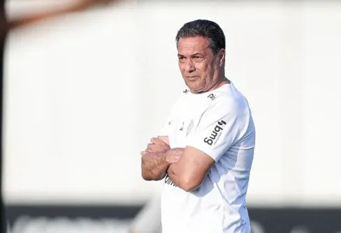 Imagem descritiva da notícia Corinthians demite Luxa e Tite é o favorito à vaga