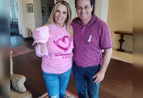 Imagem descritiva da notícia Idealizadora de campanha apoia “Outubro Rosa” de Apucarana