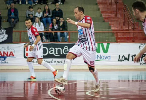 Imagem descritiva da notícia Apucarana Futsal joga em casa valendo vaga no ‘mata-mata’