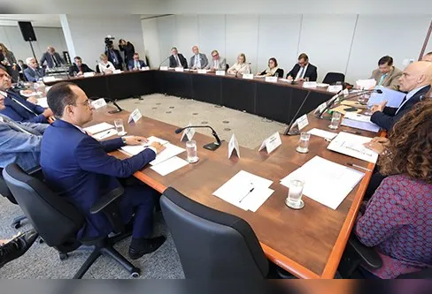 Imagem descritiva da notícia Presidentes de TREs discutem as eleições de 2024
