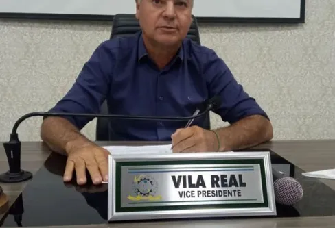 Imagem descritiva da notícia Vereador suspeito de envolvimento
com drogas renuncia ao mandato
