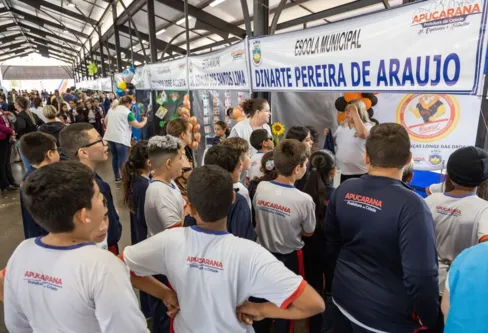 Imagem descritiva da notícia Exposição abre espaço para projetos de educação de Apucarana