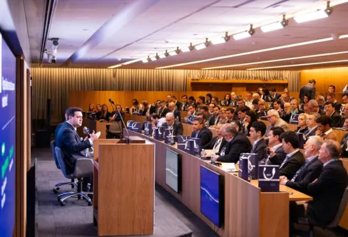 Imagem descritiva da notícia Ratinho Jr. apresenta potencial do Paraná a investidores do País