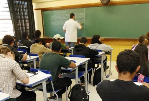 Imagem descritiva da notícia Seed vai colocar mais 200 psicólogos nas escolas