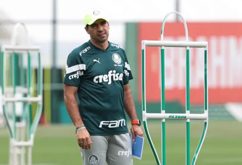 Imagem descritiva da notícia Segundo colocado do Brasileirão, Palmeiras visita o líder Botafogo