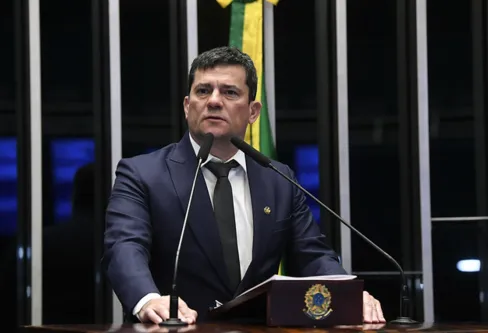 Imagem descritiva da notícia TRE-PR intima Moro a depor em ação que pede sua cassação