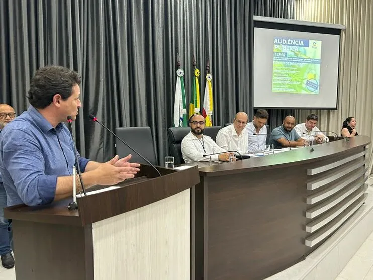 Imagem descritiva da notícia Prefeito de Apucarana admite oferta
do canabidiol na saúde municipal