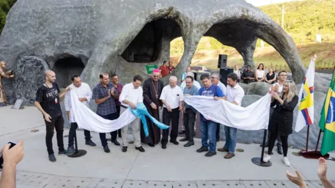 Imagem descritiva da notícia Com gruta e novas esculturas sacras, 
Parque da Redenção é reinaugurado