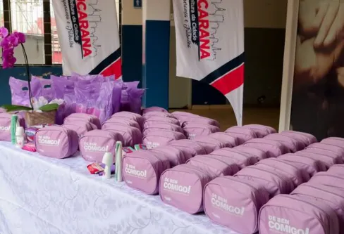 Imagem descritiva da notícia Ação de combate à pobreza menstrual 
já entregou 58 mil kits de higiene