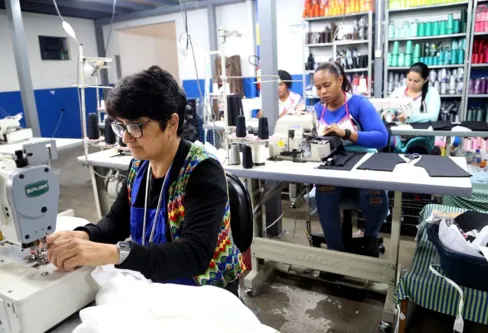 Imagem descritiva da notícia PIB do Paraná cresce 3,5% e chega a R$ 550 bilhões em 2021