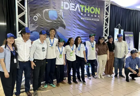 Imagem descritiva da notícia Alunos de Apucarana são vencedores do Ideathon 2023