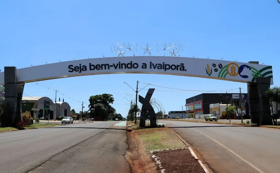 Imagem descritiva da notícia Prefeitura de Ivaiporã revitaliza portal de acesso à cidade