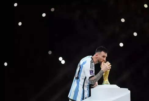 Imagem descritiva da notícia Messi vence o prêmio ‘The Best’ 
pela oitava vez em sua carreira