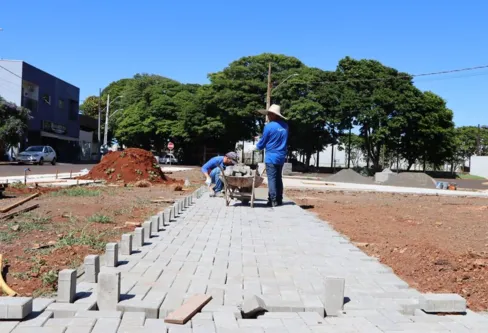 Imagem descritiva da notícia Prefeitura de Ivaiporã 
revitaliza praças nos bairros