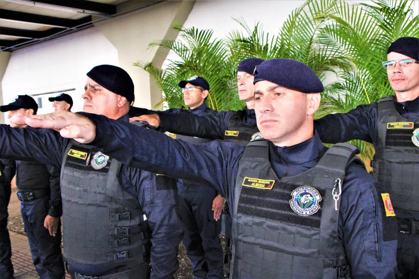 Imagem descritiva da notícia Arapongas incorpora 12 novos agentes da Guarda Municipal