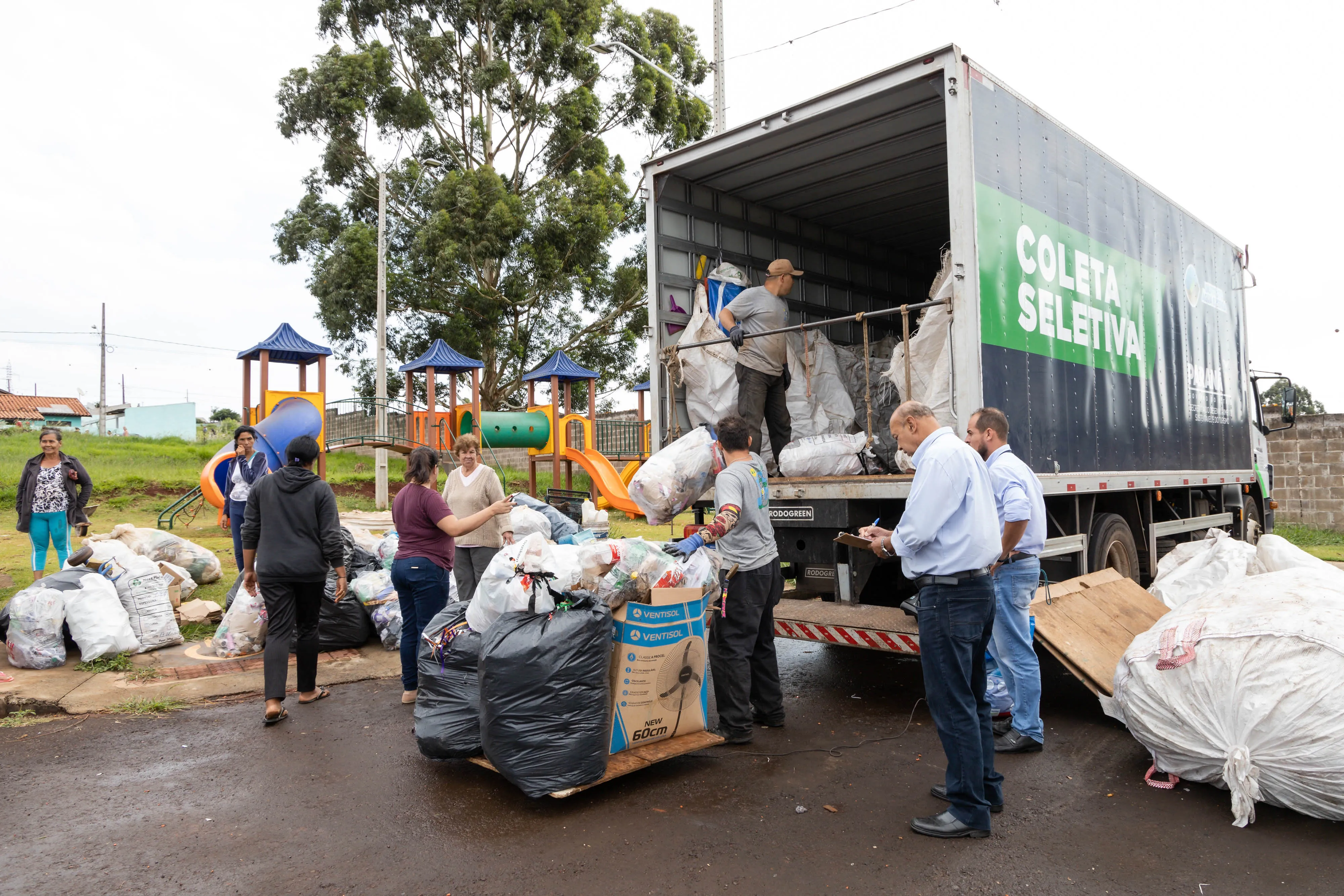 Imagem descritiva da notícia Coleta de recicláveis através do Feira Verde cresce 30% em Apucarana