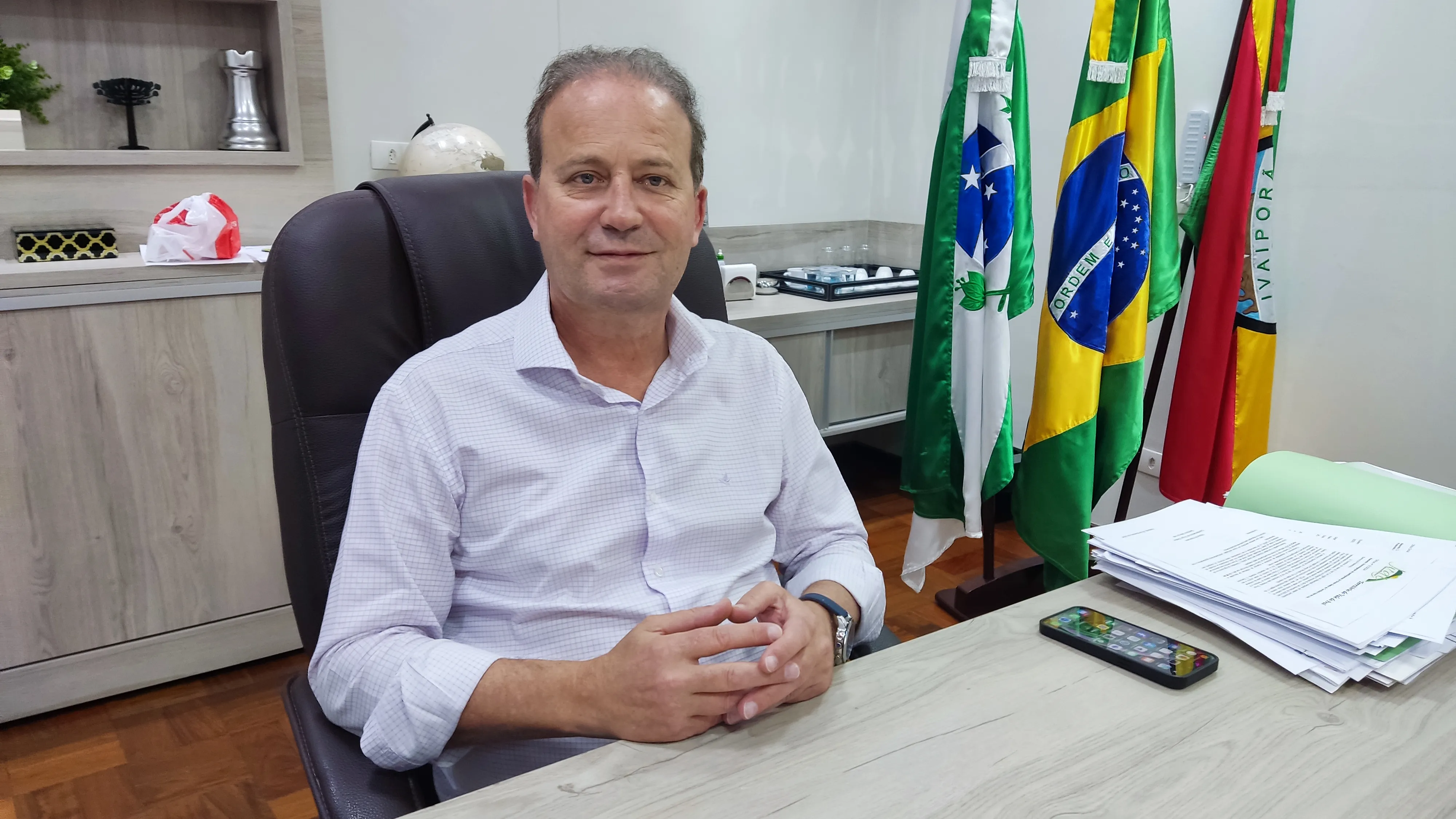 Imagem descritiva da notícia Prefeito reassume o cargo em Ivaiporã 
e confirma pré-candidatura à reeleição