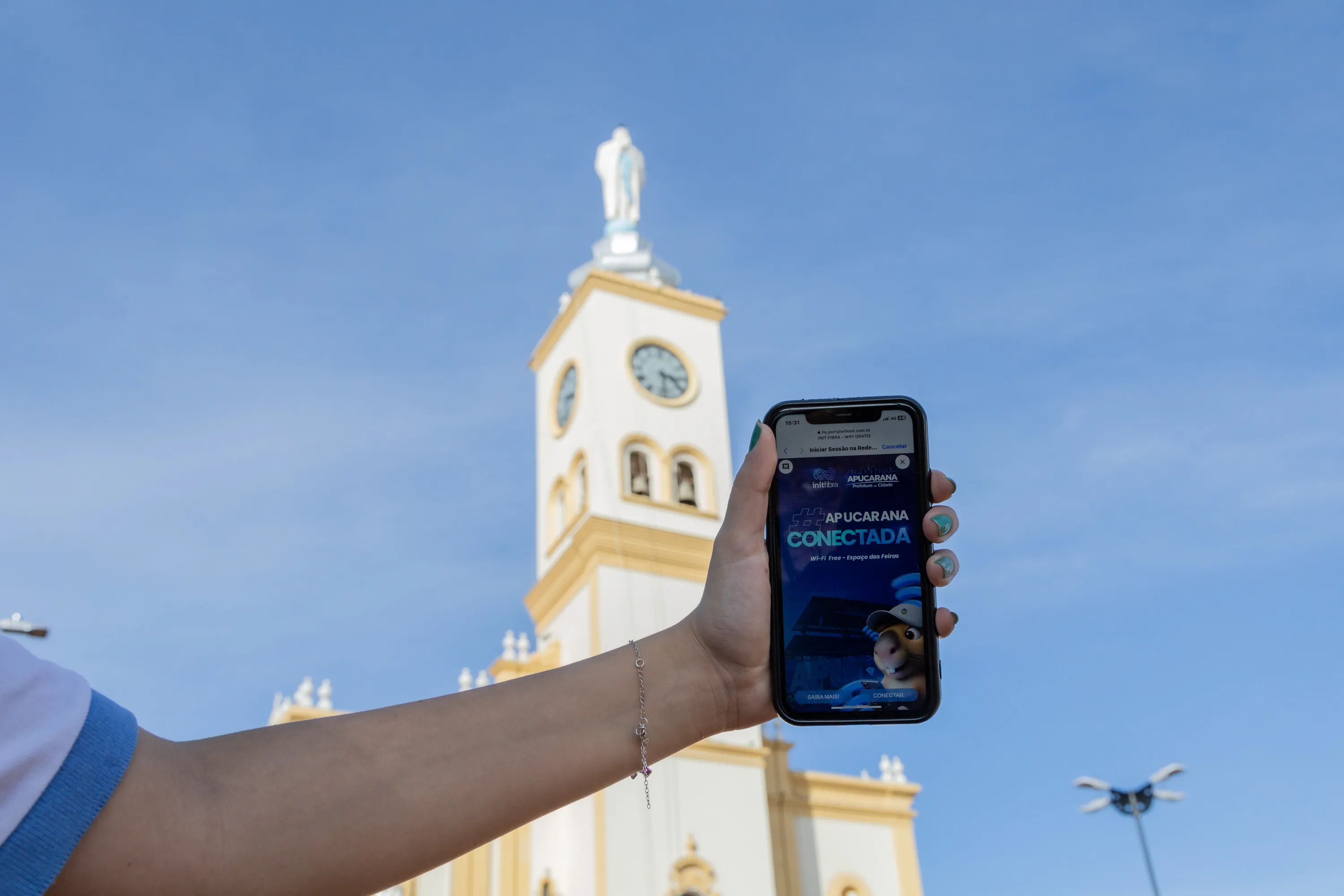 Imagem descritiva da notícia Apucarana amplia pontos de internet gratuita no centro
